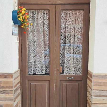 فيلا Lilly House شاكا المظهر الخارجي الصورة
